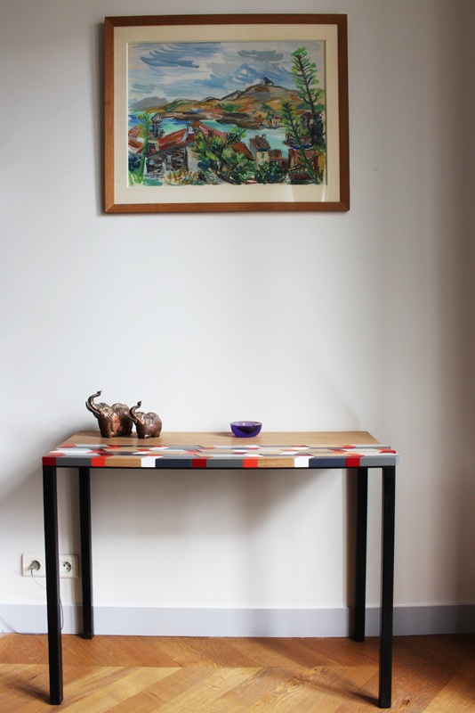 Consoles design sur mesure à motif origami original laqué et bois massif brossé. Création et réalisation pour une maison privée par Sandrine Reverseau, mobilier Les Pieds Sur La Table