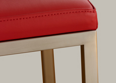 Finition pied inox brossé poli Chaises design Mobilier Les Pieds Sur La Table