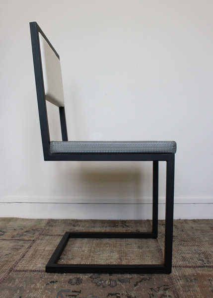 chaise de repas design Pied-Tine profil par Les Pieds Sur la Table