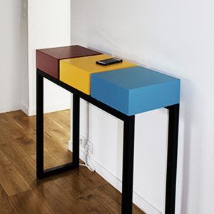 Console design connectée sur mesure. Création et fabrication mobilier contemporain Les Pieds Sur La Table