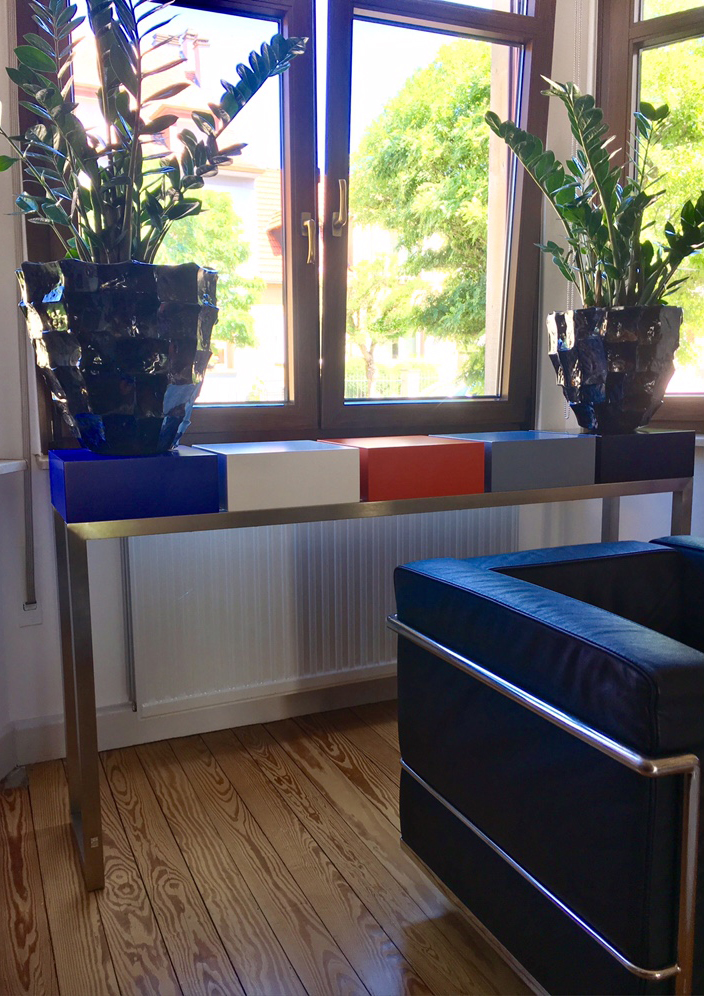 console design sur mesure Pied-Estal réalisée pour une maison particulière Mobilier Les Pieds Sur La Table