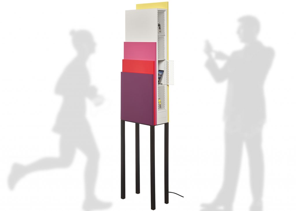 Prototype meuble design de chargement des smartphones pour entreprises et collectivités, création meuble Les Pieds Sur La Table